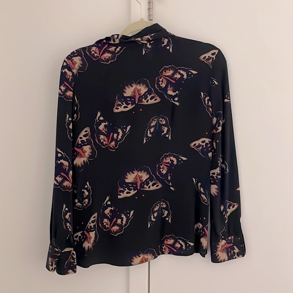 Tucker butterfly print blouse size S 100% silk - Picture 2 of 2